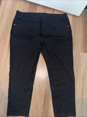 Black Women's Stretch Ponte Jeans - Classic Slim Fit
